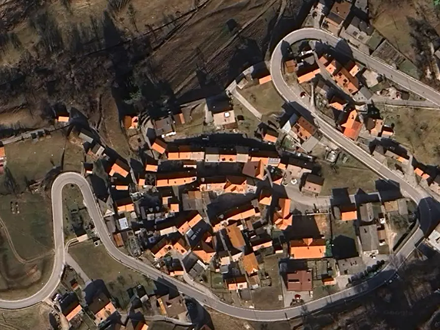 Immagine 15 di Porzione di casa in vendita  in Via I maggio a Tambre