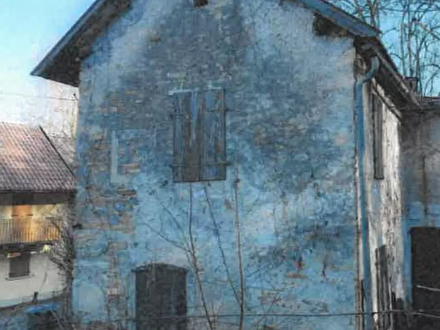 Immagine 5 di Rustico / casale in vendita  in Via Marcador a Borgo Valbelluna