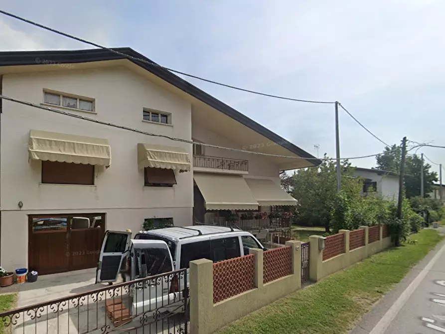 Immagine 11 di Casa bifamiliare in vendita  in Via Nazario Sauro a Fiume Veneto