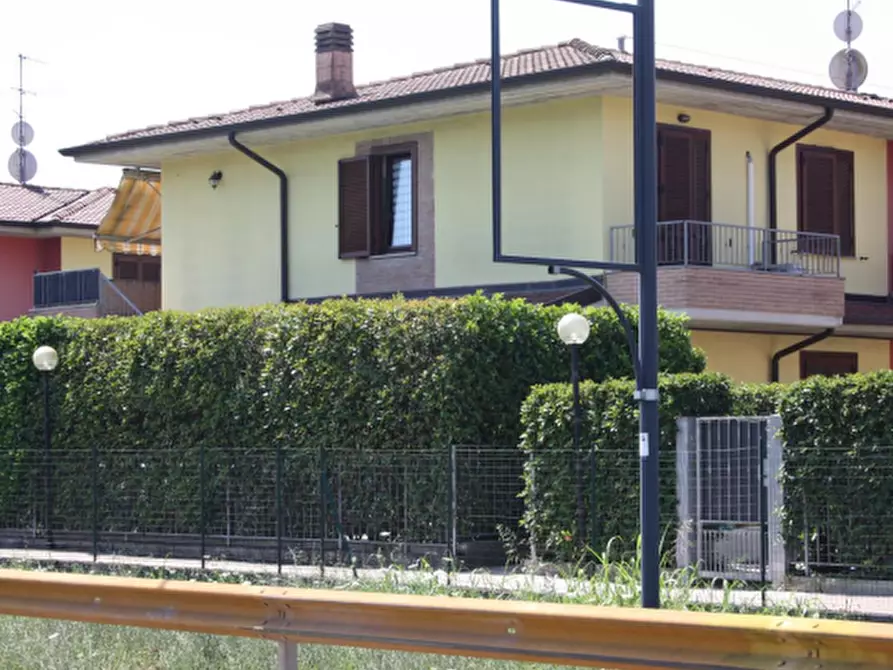 Immagine 5 di Porzione di casa in vendita  in Via Dei Tigli a Osio Sotto