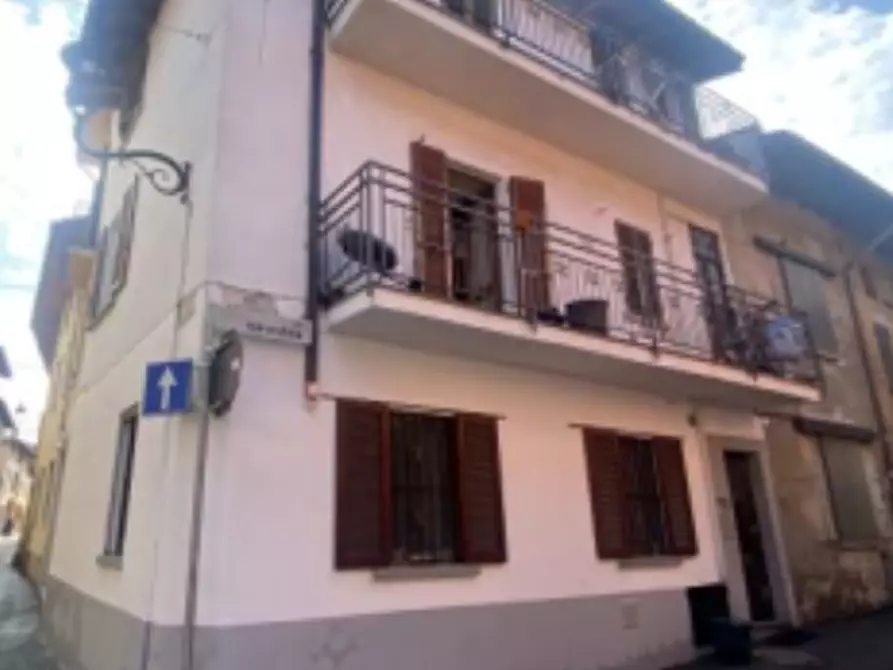 Immagine 3 di Appartamento in vendita  in Via Mirandola a Levate