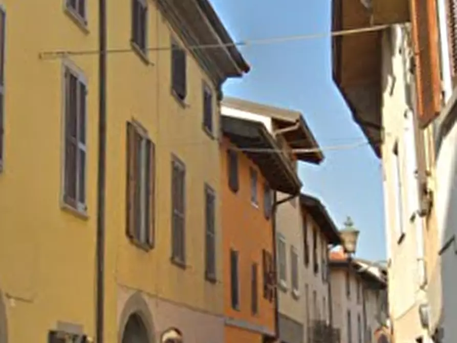 Immagine 11 di Appartamento in vendita  in Via Mirandola a Levate