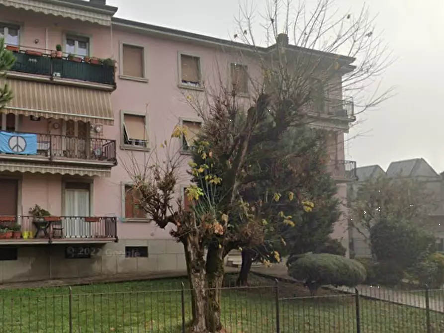 Immagine 3 di Appartamento in vendita  in Via Abruzzi a Curno