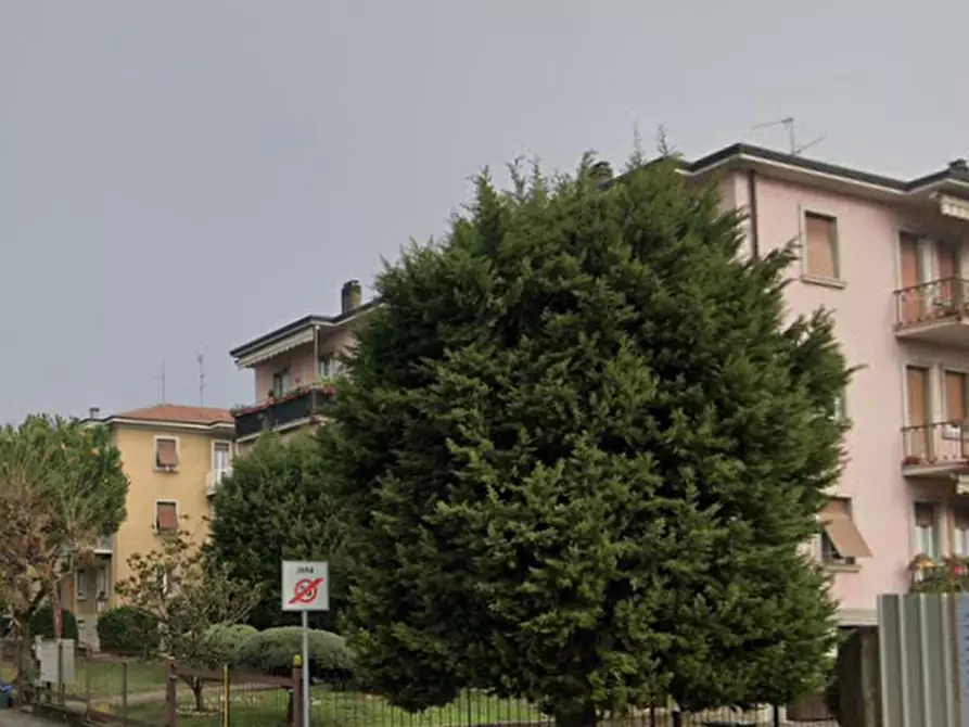 Immagine 6 di Appartamento in vendita  in Via Abruzzi a Curno