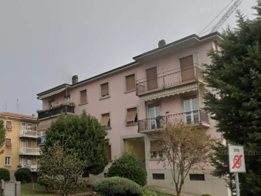 Immagine 8 di Appartamento in vendita  in Via Abruzzi a Curno