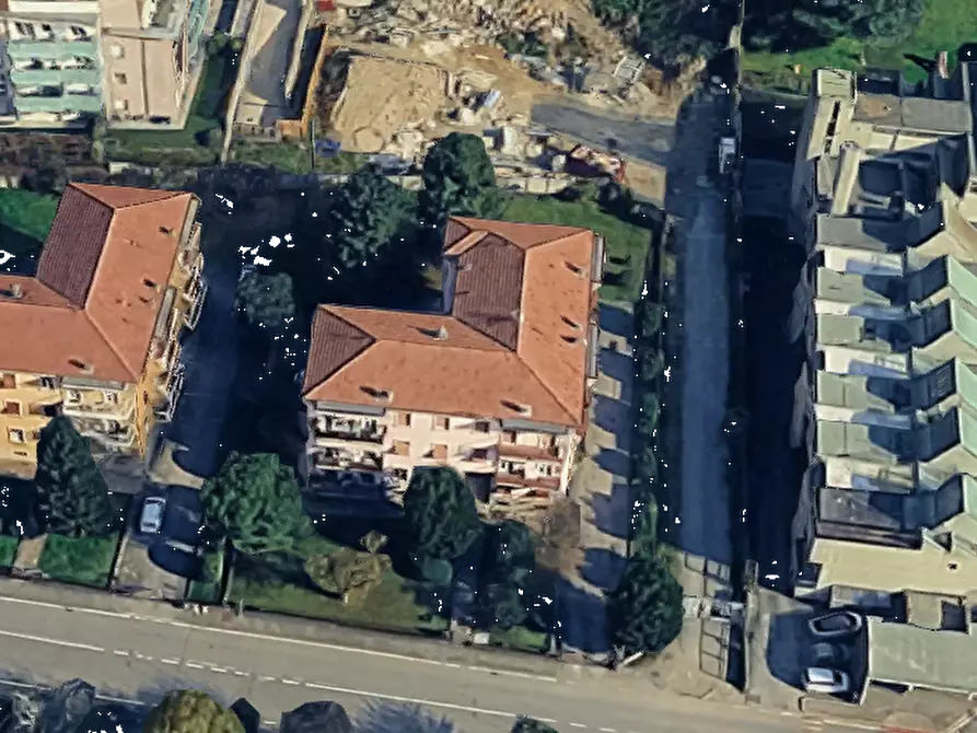 Immagine 11 di Appartamento in vendita  in Via Abruzzi a Curno