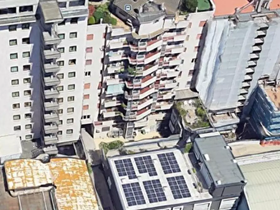 Immagine 4 di Appartamento in vendita  in Viale Andrea Doria a Milano