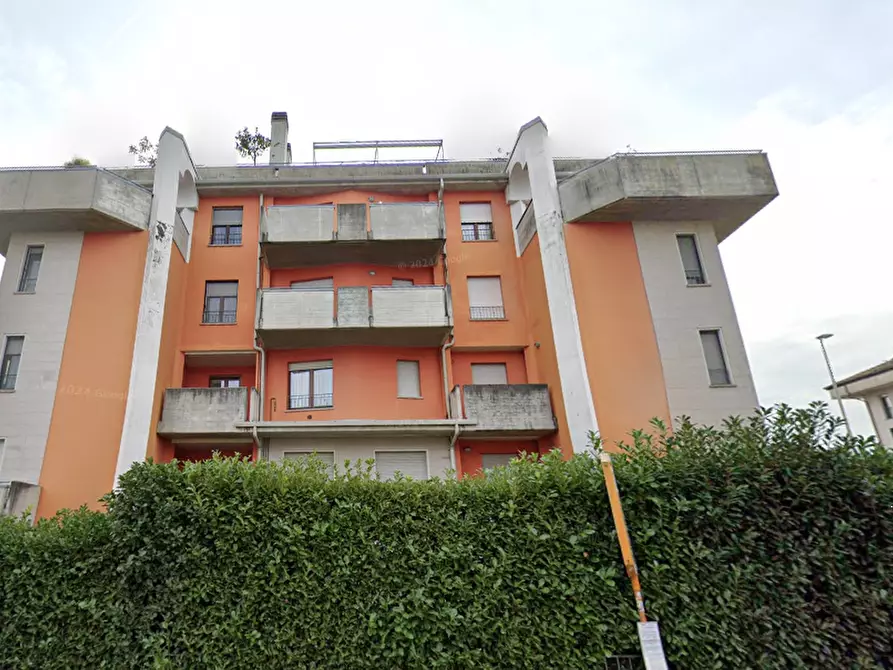 Immagine 8 di Appartamento in vendita  in via Capitano Sora a Dalmine