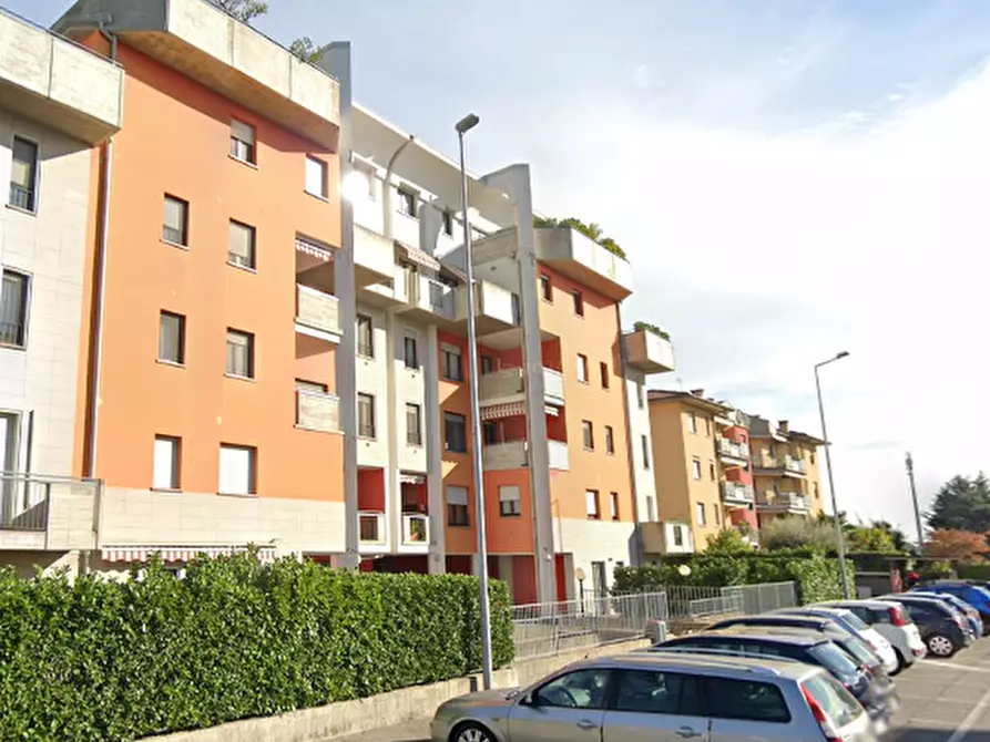 Immagine 10 di Appartamento in vendita  in via Capitano Sora a Dalmine