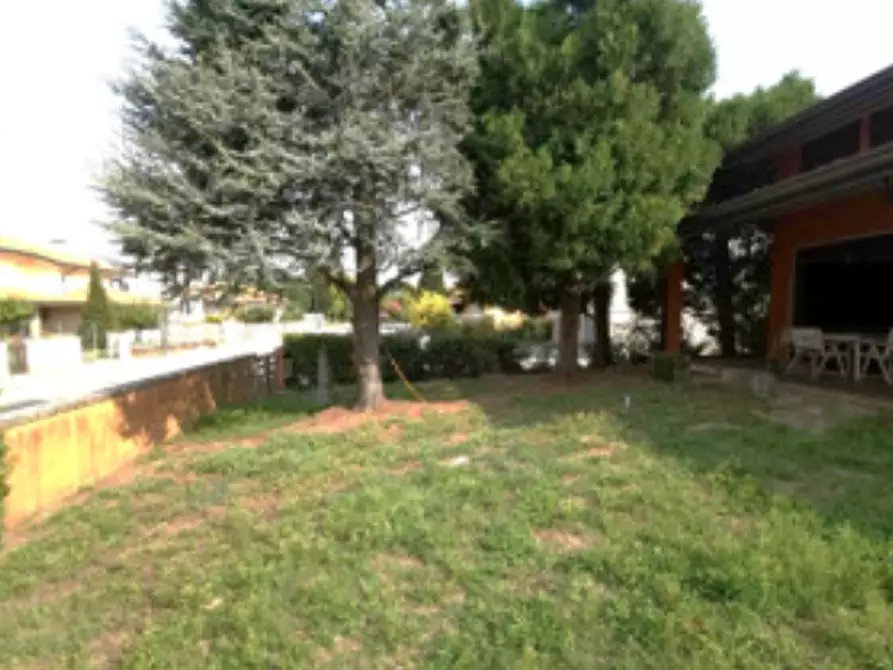 Immagine 10 di Villa in vendita  in via Comelico a Villadose