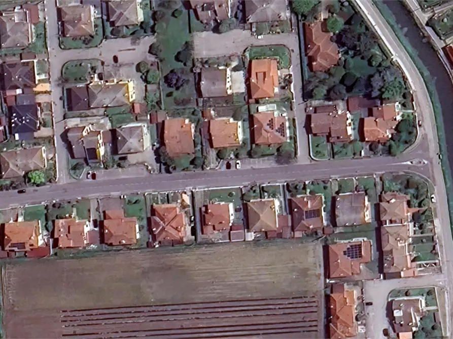 Immagine 12 di Villa in vendita  in via Comelico a Villadose