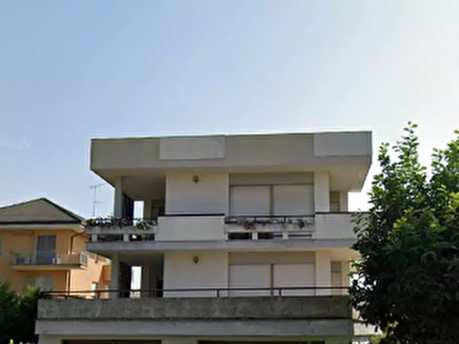 Immagine 5 di Appartamento in vendita  in Via Francesco Rossi a Vercelli