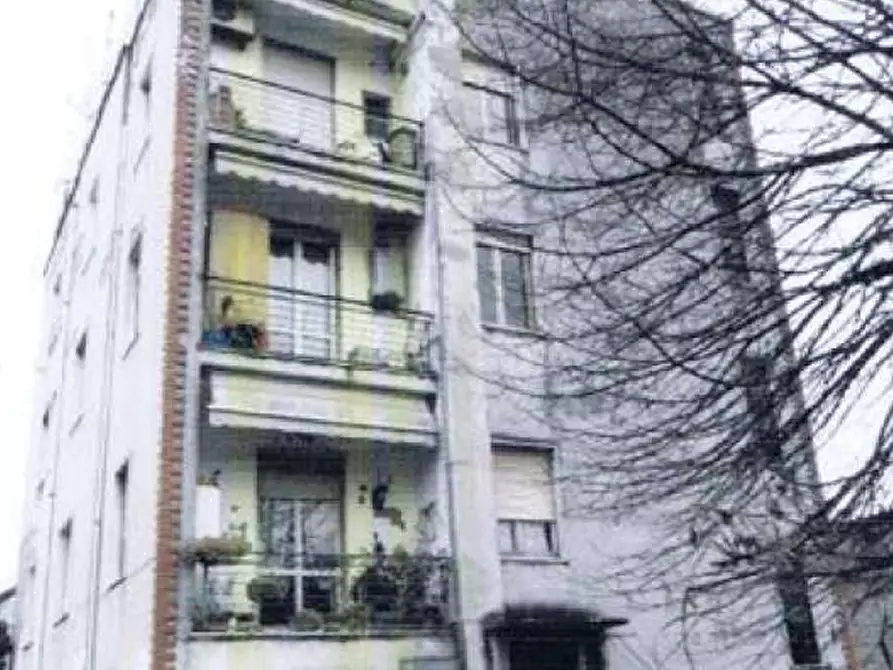Immagine 2 di Appartamento in vendita  in Via Dante Alighieri a Senago