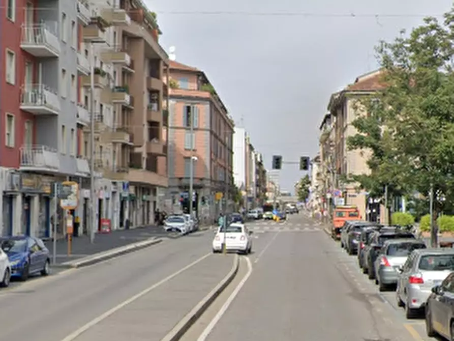 Immagine 3 di Garage in vendita  in Via Carlo Imbonati a Milano