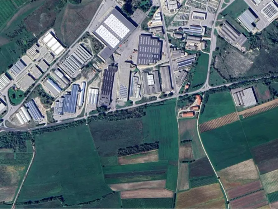 Immagine 11 di Capannone industriale in vendita  in Via Manzano a Premariacco