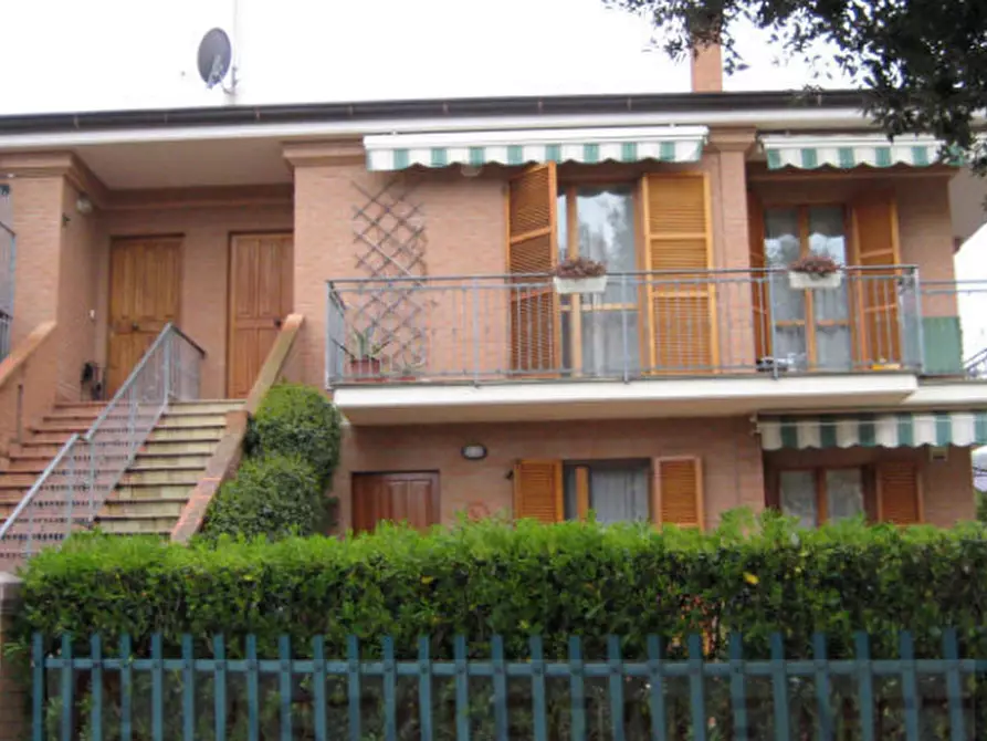 Immagine 1 di Villetta a schiera in vendita  in Viale Pian Della Noce a Porto San Giorgio