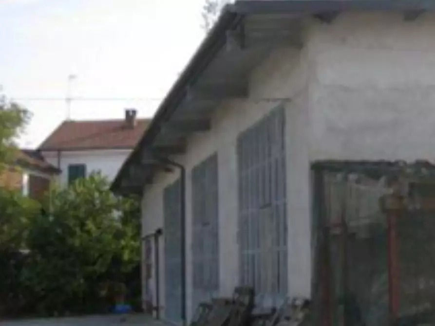 Immagine 4 di Azienda agricola in vendita  in Via Fiera a Isola D'asti