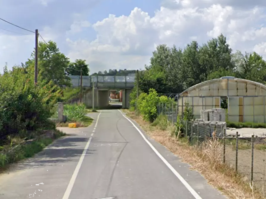 Immagine 12 di Azienda agricola in vendita  in Via Fiera a Isola D'asti