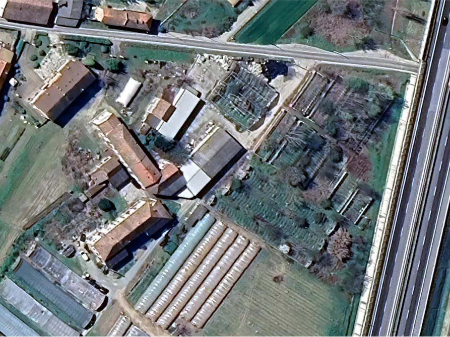 Immagine 19 di Azienda agricola in vendita  in Via Fiera a Isola D'asti