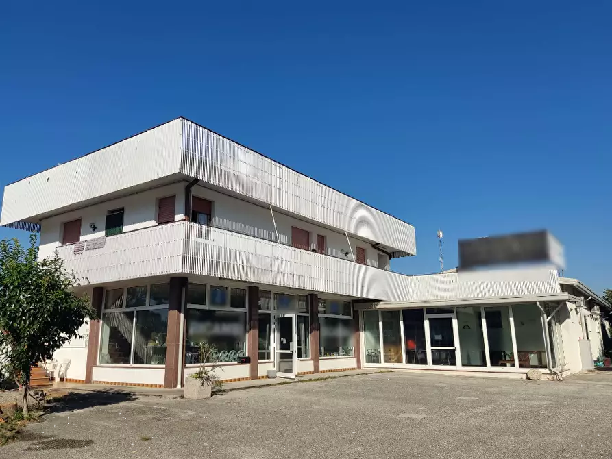 Immagine 2 di Capannone industriale in vendita  in Via IV Genova a Pozzuolo Del Friuli