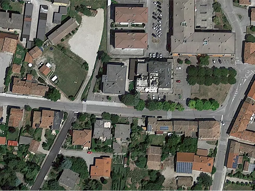 Immagine 16 di Negozio in vendita  in Via E. Curiel a Terzo Di Aquileia