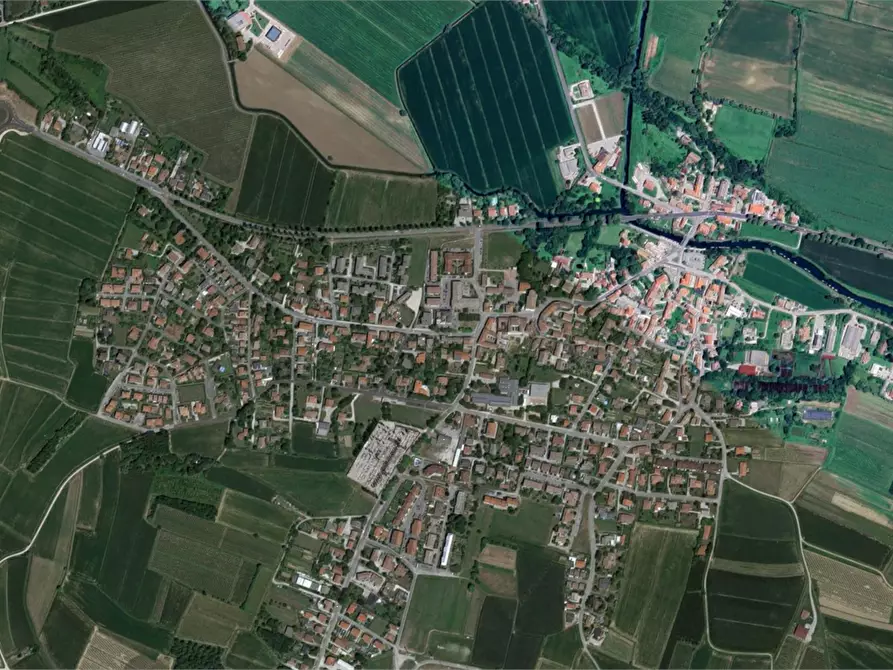 Immagine 18 di Negozio in vendita  in Via E. Curiel a Terzo Di Aquileia