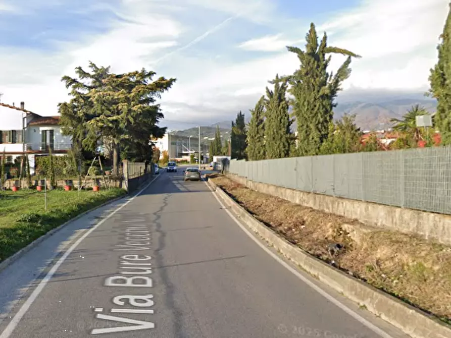 Immagine 10 di Ufficio in vendita  in Via Bure Vecchia Nord a Pistoia