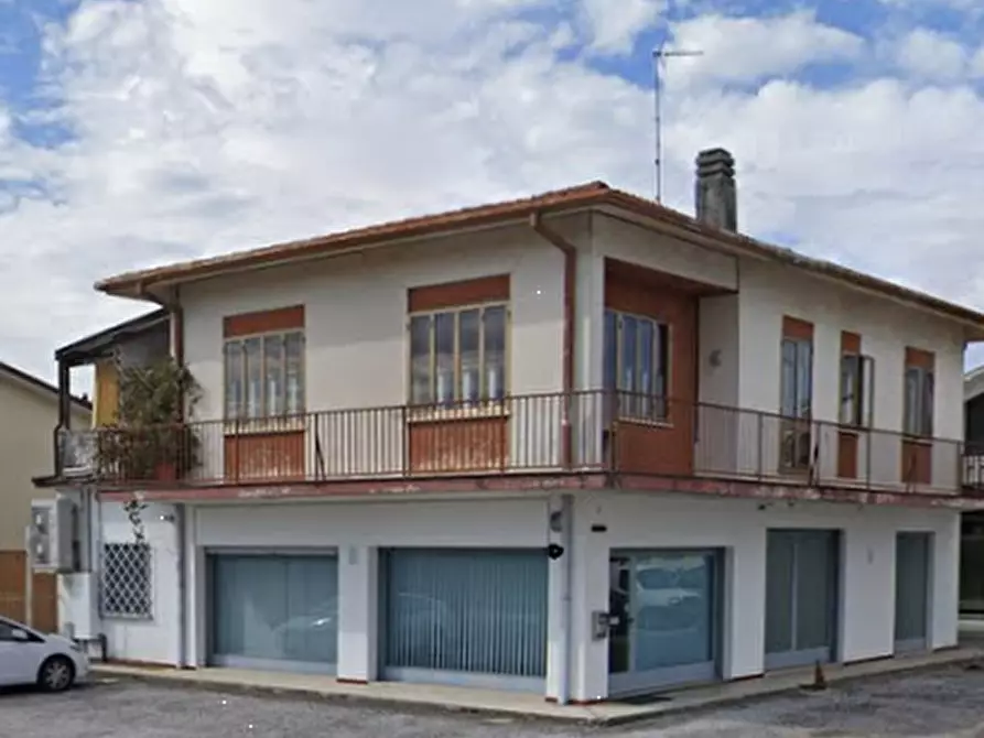 Immagine 12 di Ufficio in vendita  in Via Aquileia a Cervignano Del Friuli