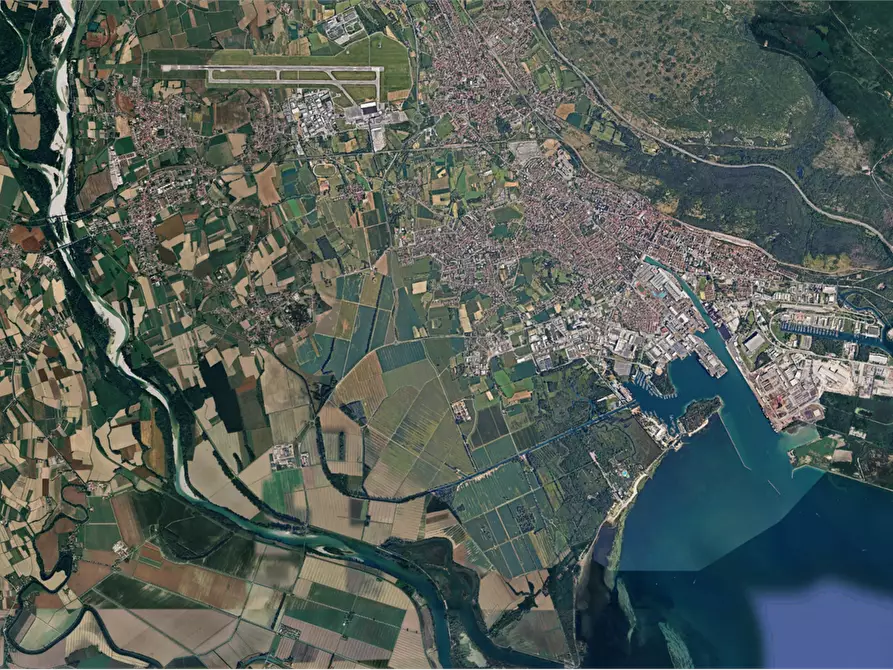 Immagine 3 di Posto auto in vendita  in Via Grado  a Staranzano