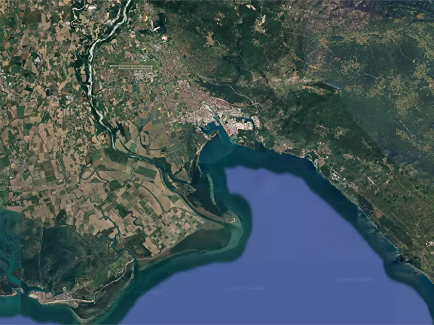 Immagine 4 di Posto auto in vendita  in Via Grado  a Staranzano