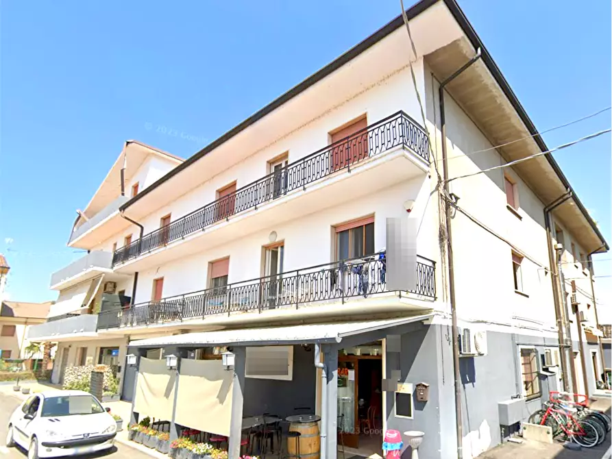 Immagine 3 di Negozio in vendita  in Via Calcinaro  a Salizzole