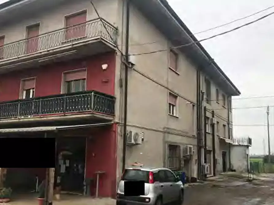 Immagine 5 di Negozio in vendita  in Via Calcinaro  a Salizzole