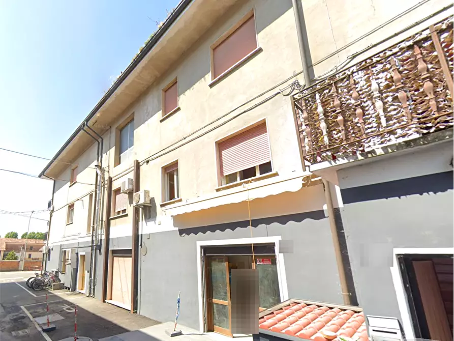 Immagine 6 di Negozio in vendita  in Via Calcinaro  a Salizzole