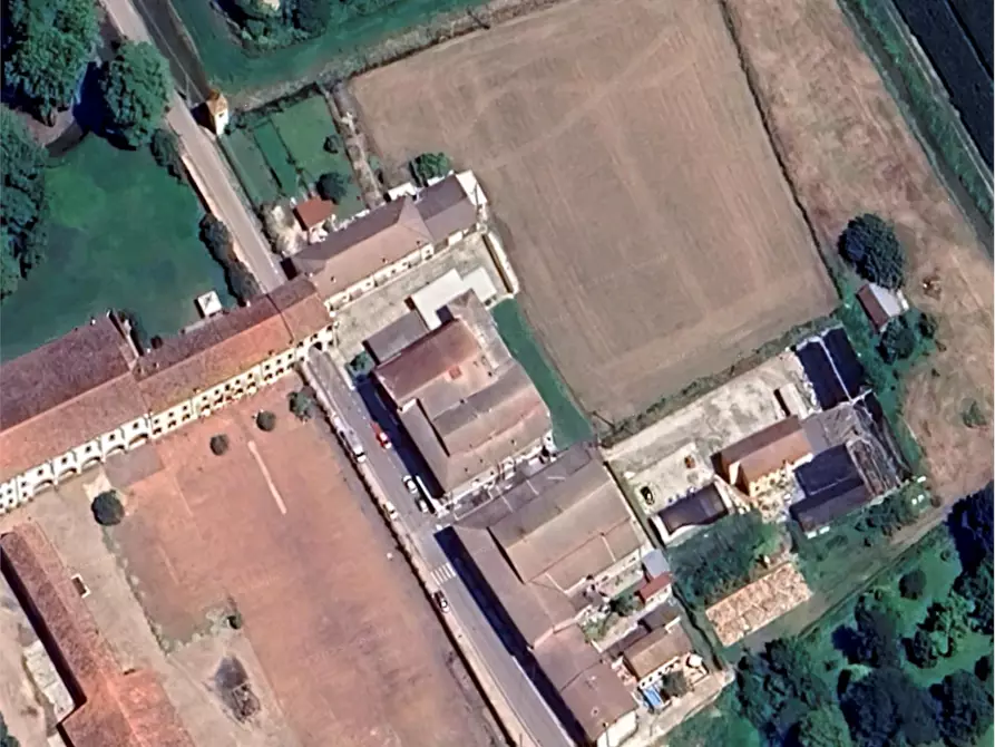 Immagine 10 di Negozio in vendita  in Via Calcinaro  a Salizzole