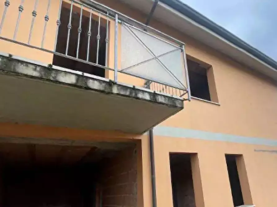 Immagine 2 di Villetta a schiera in vendita  in Via XX Settembre  a Bagnacavallo