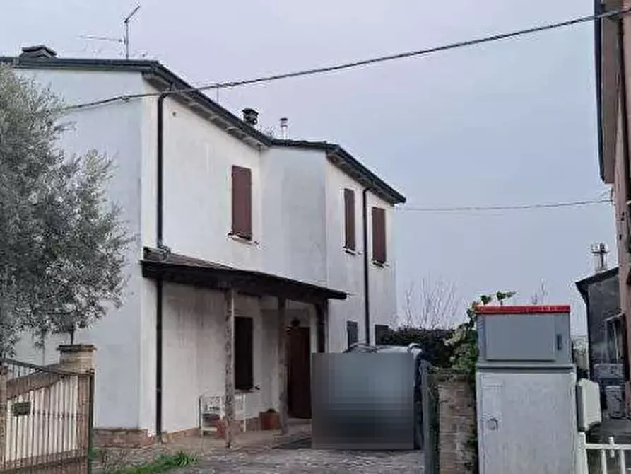 Immagine 3 di Casa indipendente in vendita  in Via Fiumazzo  a Lugo
