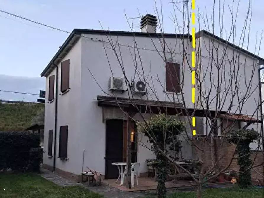 Immagine 5 di Casa indipendente in vendita  in Via Fiumazzo  a Lugo