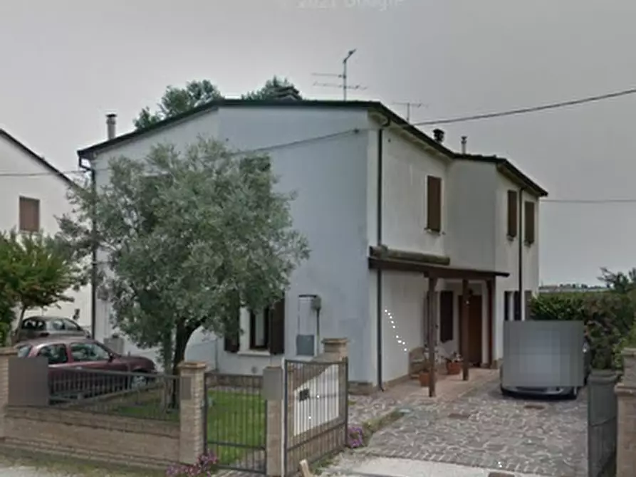 Immagine 2 di Casa indipendente in vendita  in Via Fiumazzo  a Lugo
