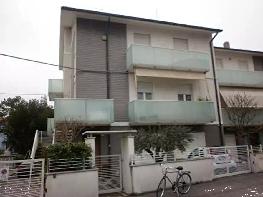 Immagine 2 di Appartamento in vendita  in Via R. Scacciani a Pesaro