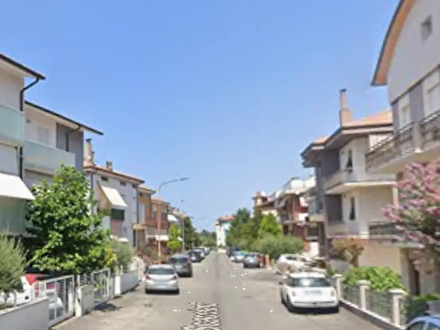 Immagine 8 di Appartamento in vendita  in Via R. Scacciani a Pesaro