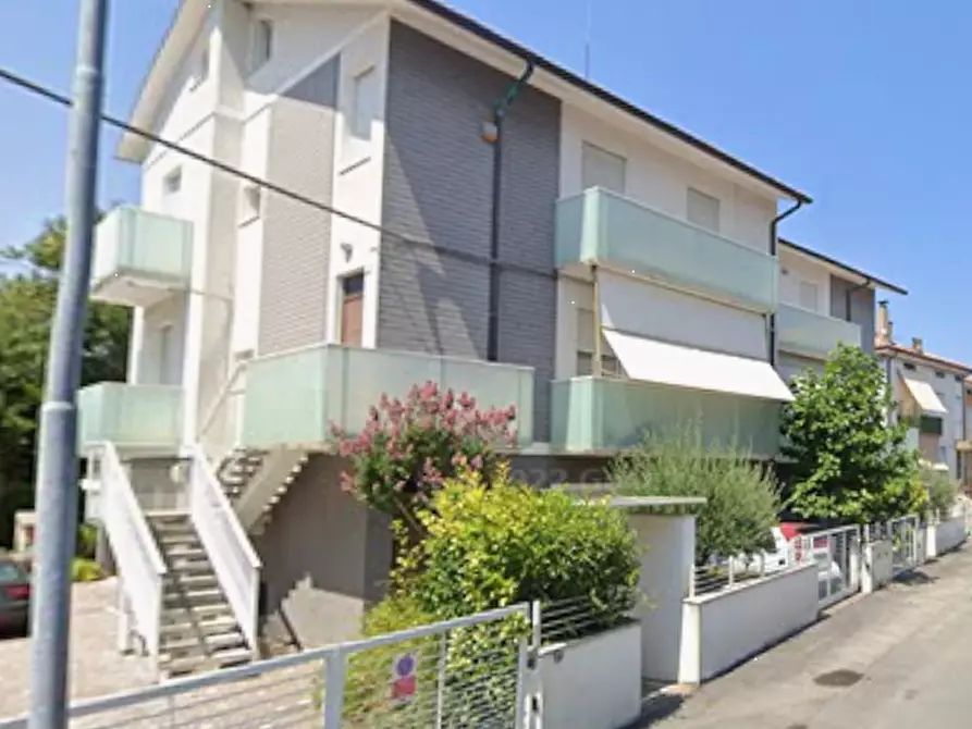 Immagine 7 di Laboratorio in vendita  in Via R. Scacciani a Pesaro