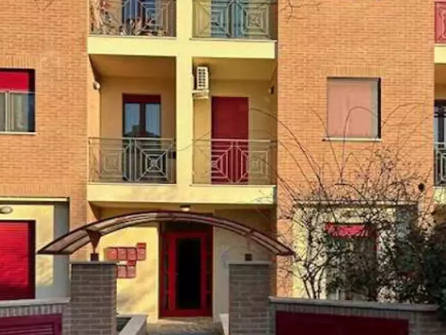 Immagine 2 di Appartamento in vendita  in Via Enrico Mattei a Urbino