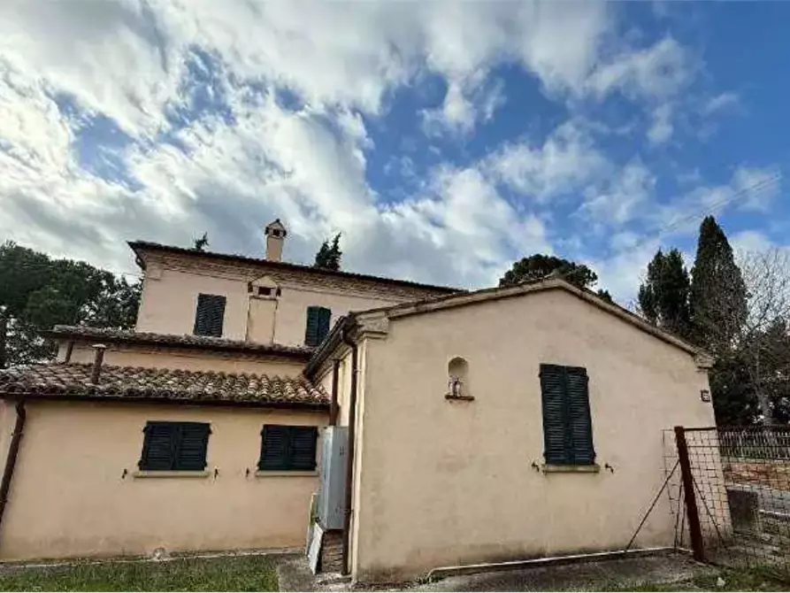Immagine 5 di Villa in vendita  in Strada Borgo a Pesaro