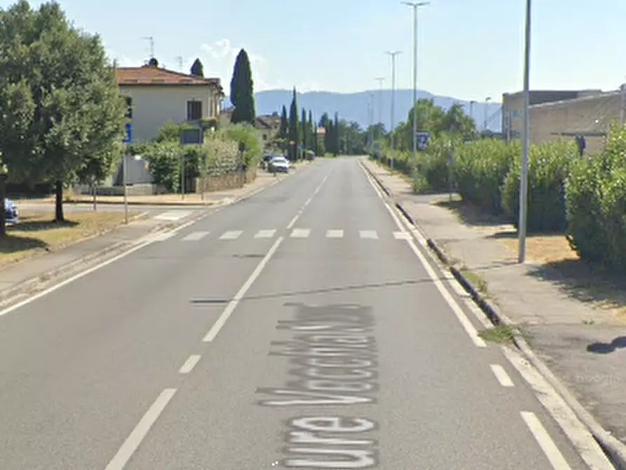 Immagine 15 di Ufficio in vendita  in Via Bure Vecchia Nord  a Pistoia