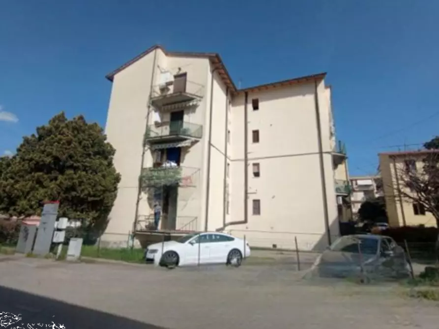 Immagine 4 di Appartamento in vendita  in Via Castel dei Guidi a Pistoia
