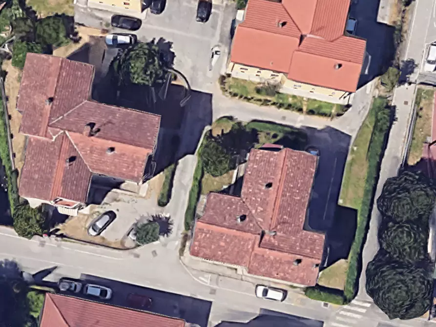 Immagine 15 di Appartamento in vendita  in Via Castel dei Guidi a Pistoia