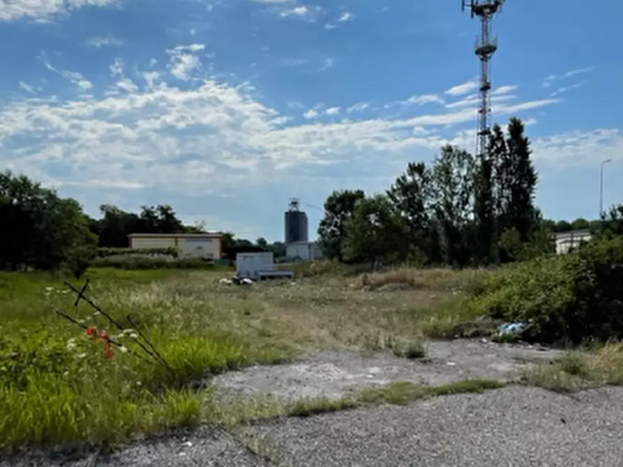 Immagine 2 di Terreno edificabile in vendita  in Via Achille Grandi a Borgo Mantovano