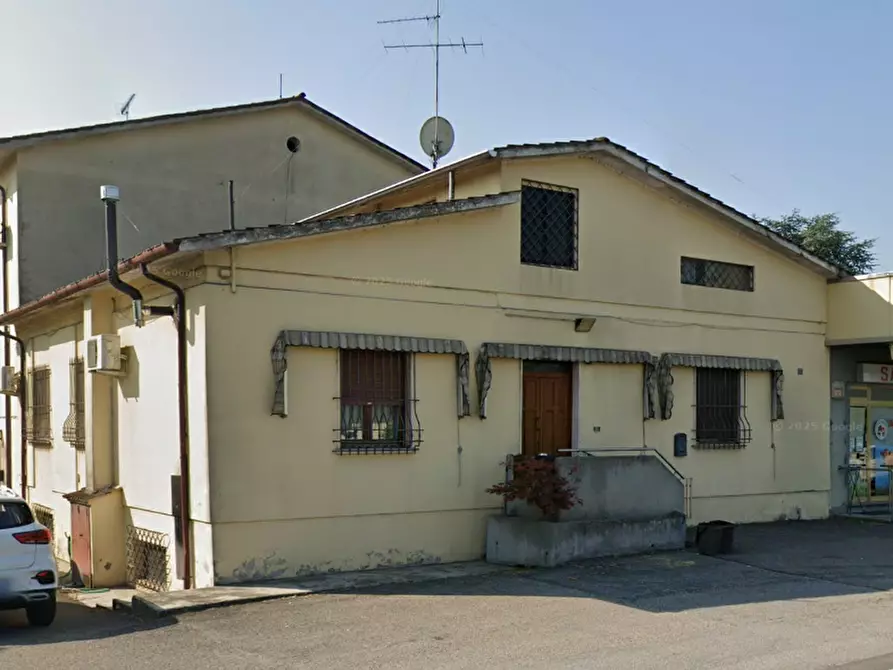 Immagine 8 di Stabile in vendita  in Strada Levata a Goito