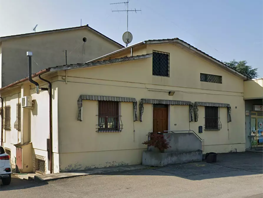 Immagine 9 di Stabile in vendita  in Strada Levata a Goito