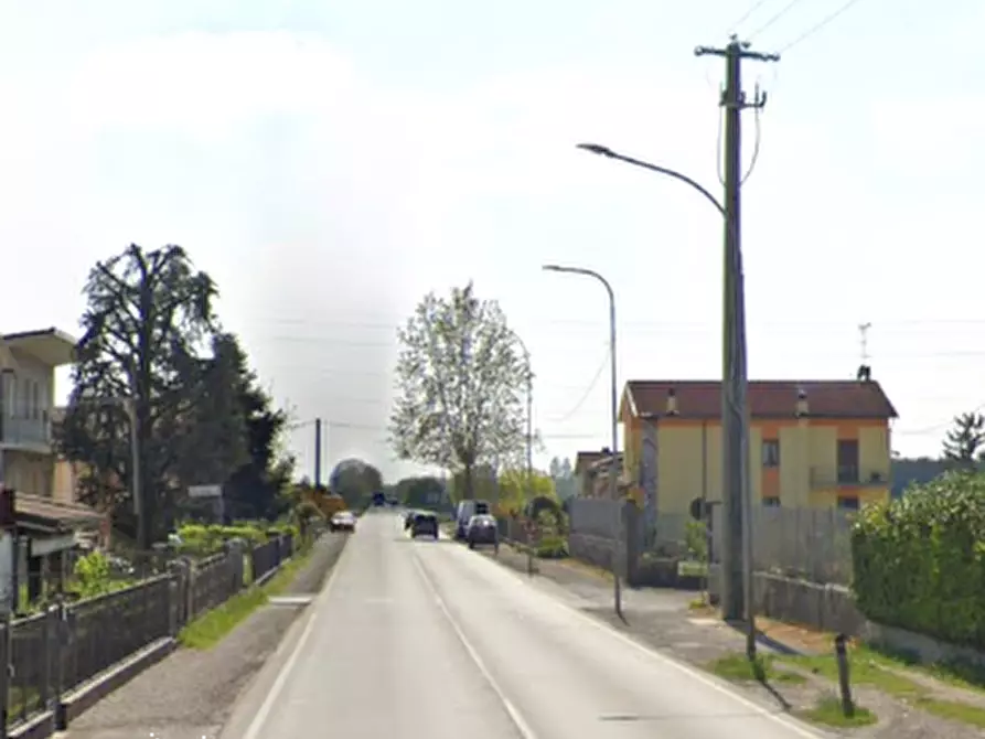 Immagine 12 di Stabile in vendita  in Strada Levata a Goito